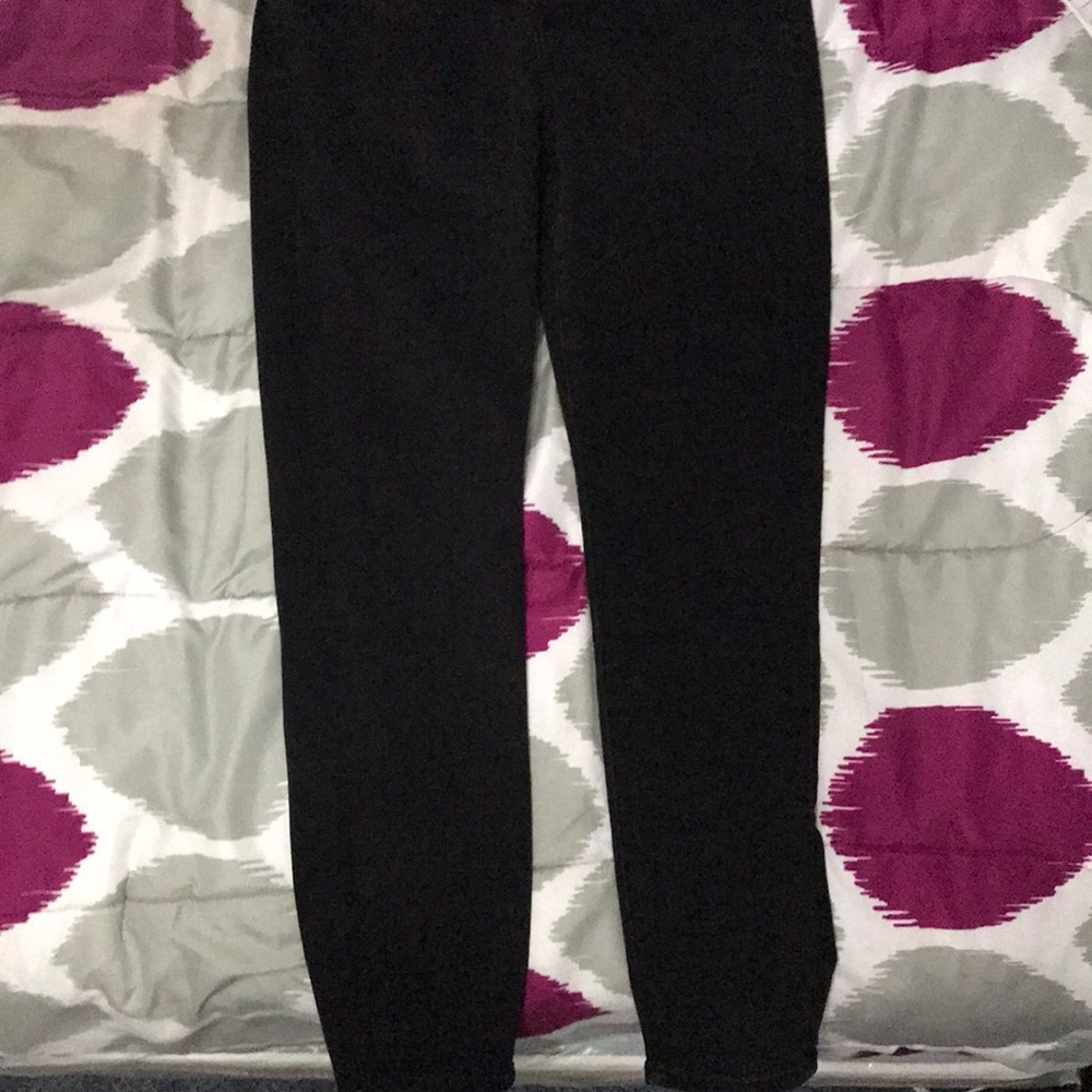 American Eagle Size 10 SHORT Black